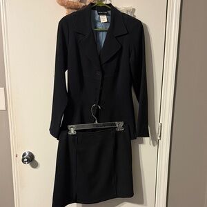 Black Women's Tailored Blazer - Classic Notch Lapel